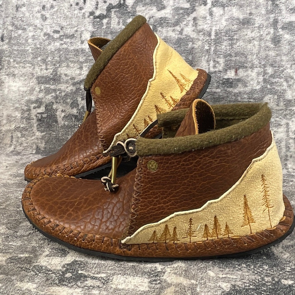 White Bear Moccasins Bozeman Bison Leather Ankle Boots Women 6.5 Cabincore NWOT